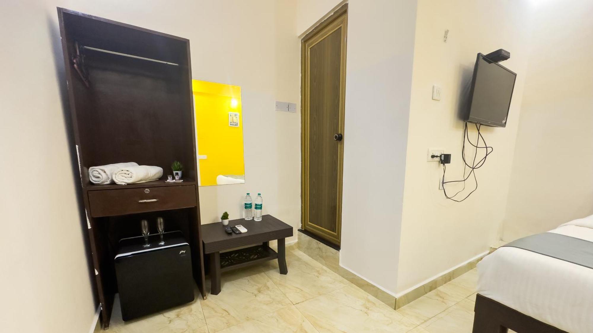 Hotel Candolim Aloft Exterior photo
